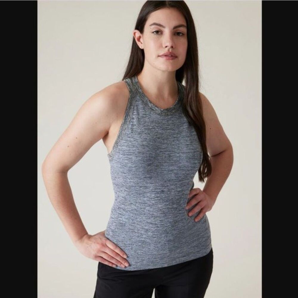 Athleta Renew Seamless Racerback Tank in Gray Blue Heather, Medium (D1)